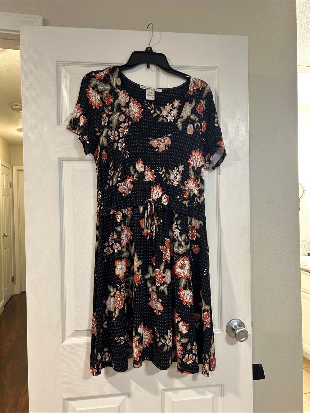 American Rag Black Floral Short-Sleeve Tie-Waist Dress